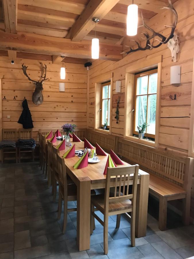 Kamenacka Myslivna Hotel Moravany  Buitenkant foto