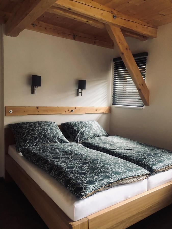 Kamenacka Myslivna Hotel Moravany  Buitenkant foto