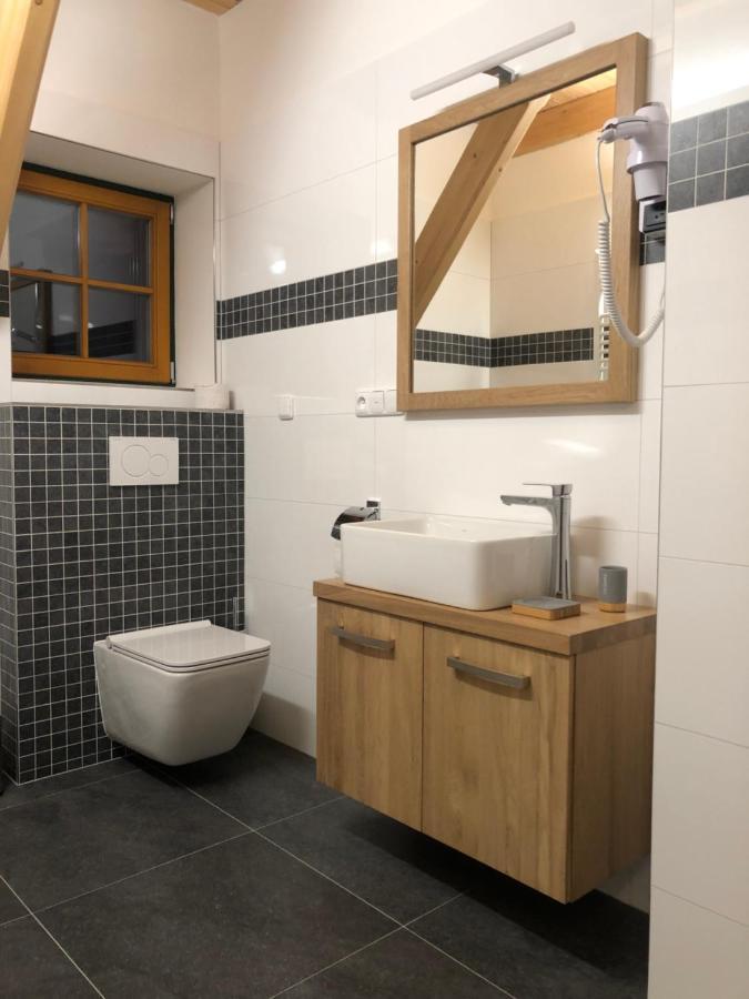 Kamenacka Myslivna Hotel Moravany  Buitenkant foto