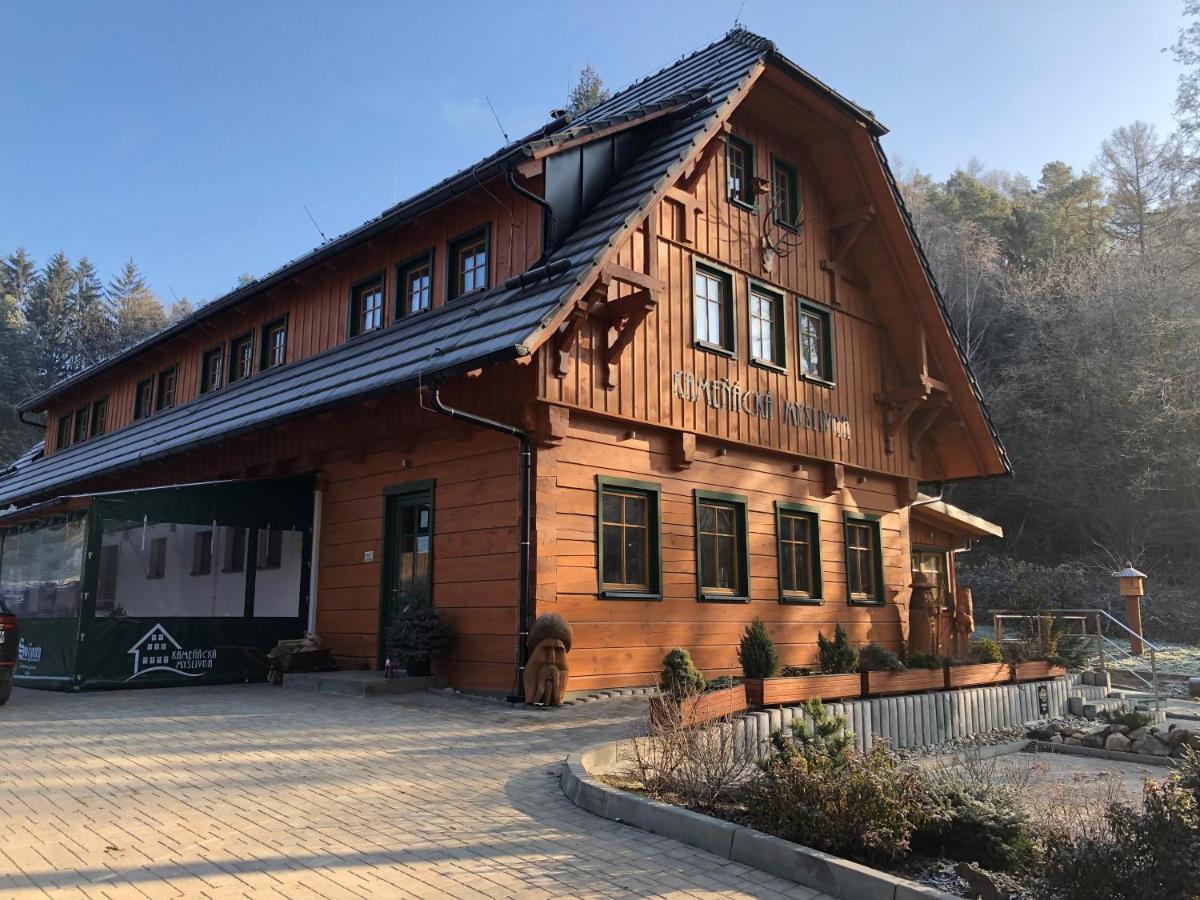 Kamenacka Myslivna Hotel Moravany  Buitenkant foto