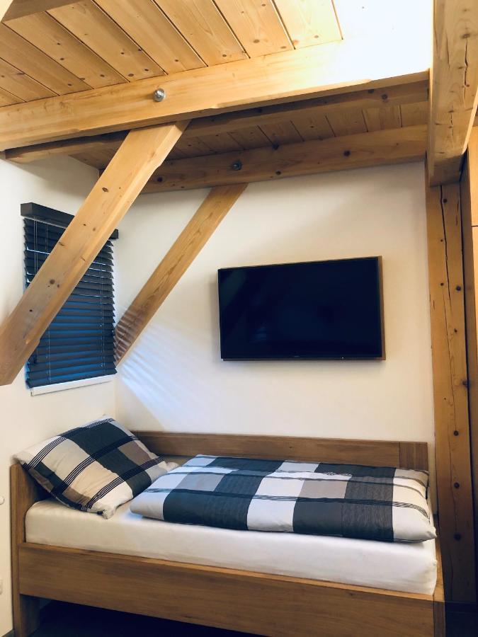 Kamenacka Myslivna Hotel Moravany  Buitenkant foto